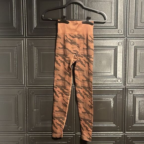 PLT X Karrueche seamless leggings - Picture 1 of 4